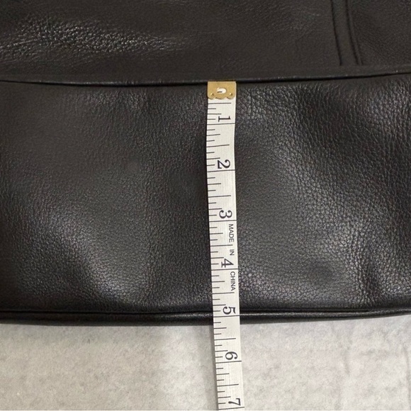 Free K SPADE with $35 purchase - Picture 7 of 10